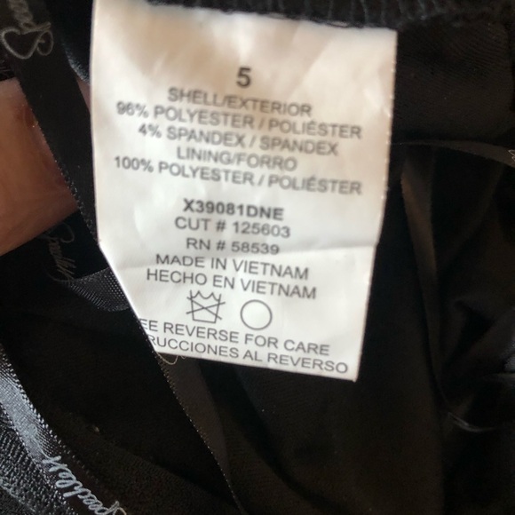 Elegant Black Evening Dress - Picture 8 of 15